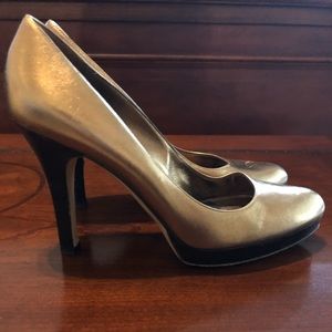 Gucci platform pumps